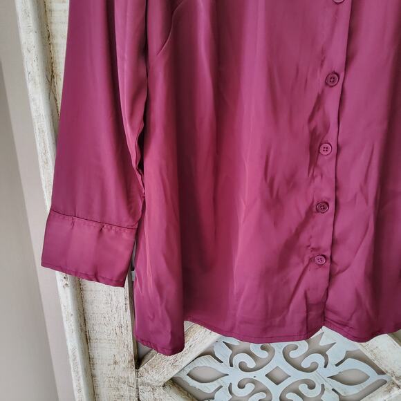 Preswick & Moore Women's Plus Size Long Sleeve Button Down Satin Blouse in Wine - Picture 2 of 4